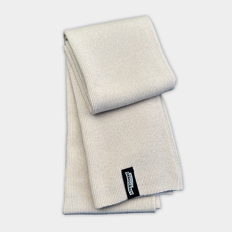Merino Schal mit Wendelabel