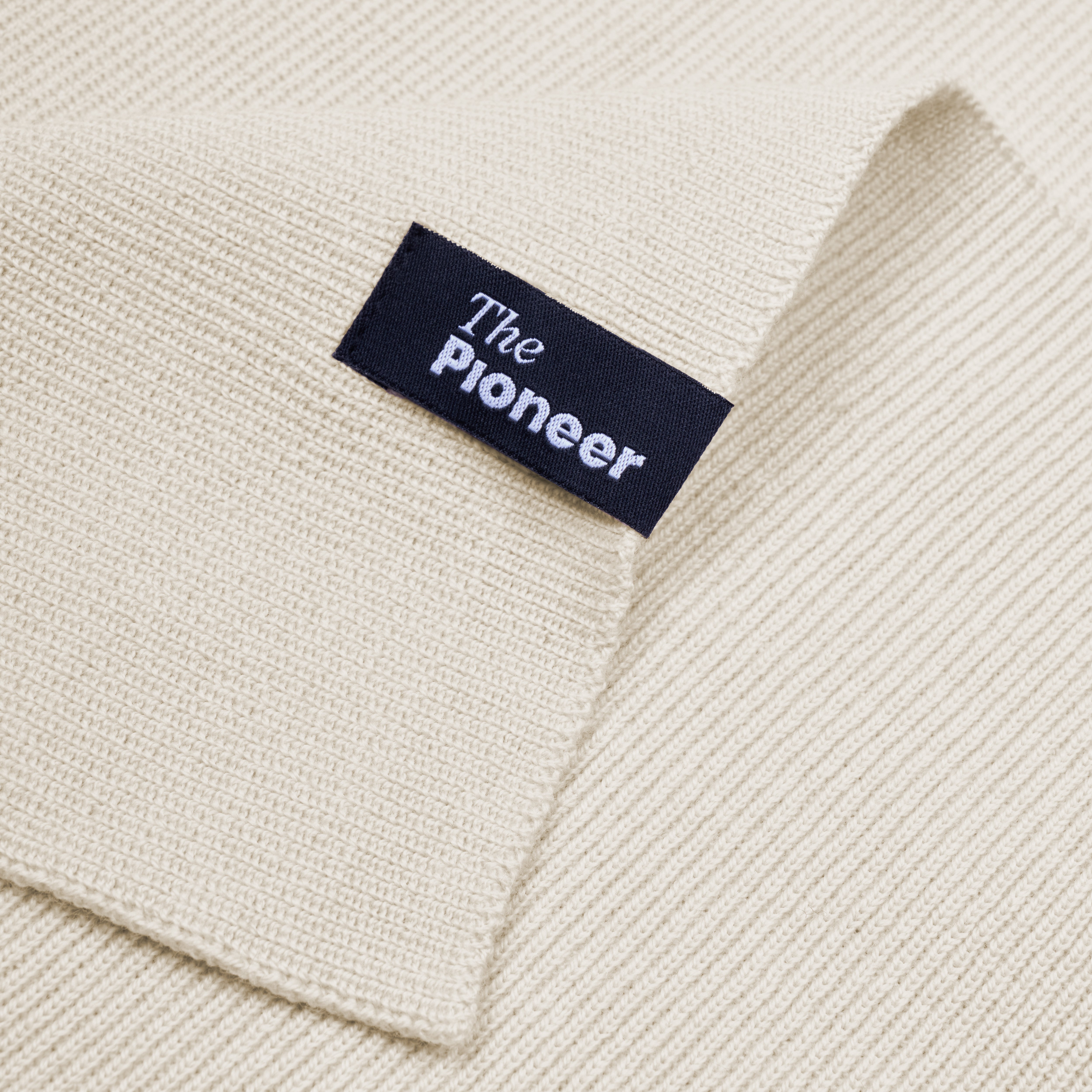 Merino Schal mit Wendelabel